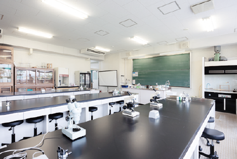 3号館2F | 理化学実験室